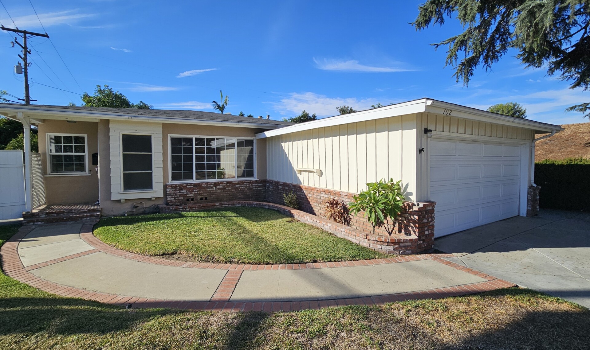 102 W. Colorado Ave., Glendora, CA 91740