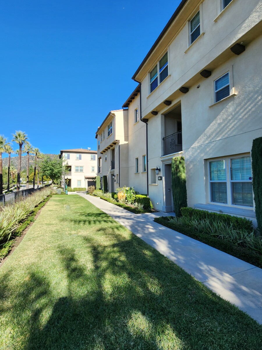 836 Iris Way, Azusa, CA 91702