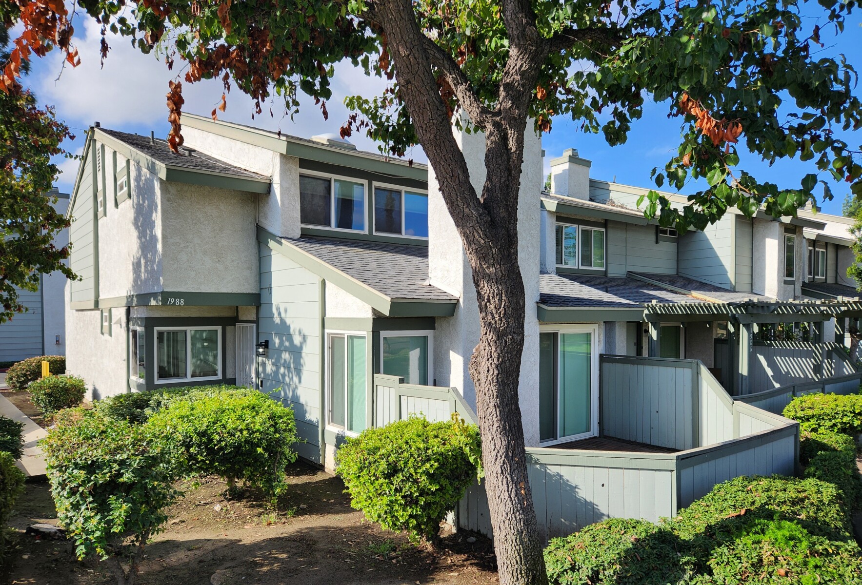 1988 E 5th Street, Ontario, CA 91764